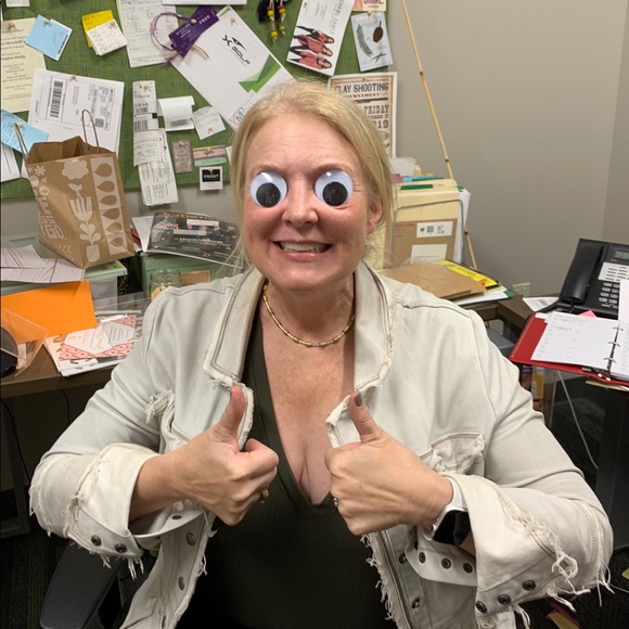 Meet your Posher, Melanie - Picture 1 of 1